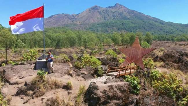 Menyaksikan Indahnya Pemandangan khas Pegunungan Kintamani di Lava Tumuli Gunung Batur