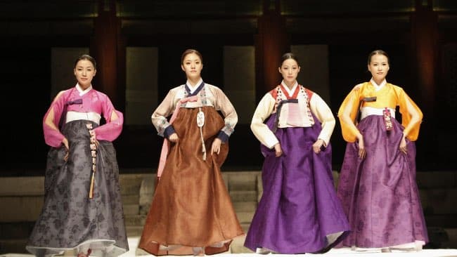 7 Jenis Pakaian Adat Korea Bersejarah dari Masa ke Masa