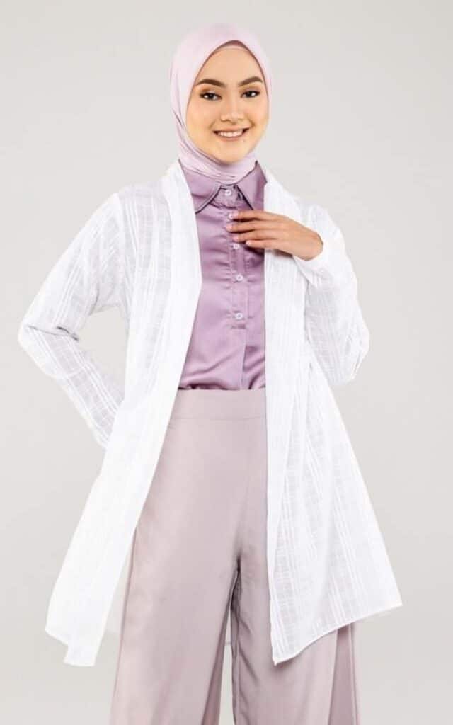 OOTD Hijab Kerja Putih Lilac