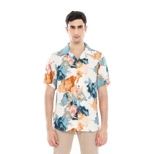Kemeja Hawai dengan Celana Khaki
